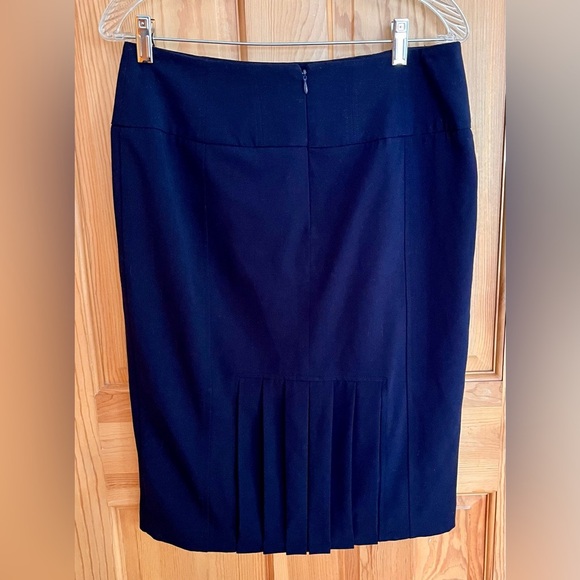 Worthington Stretch Navy Blue Pencil Skirt Lined Front Slit Pleats SZ 6 Preppy - Picture 4 of 12